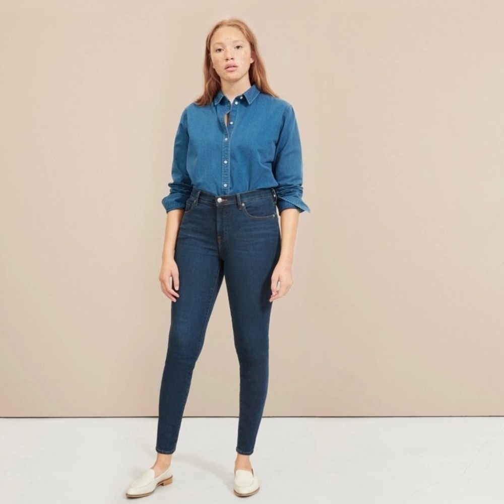 Everlane Mid-Rise Skinny Jeans in Dark Wash - Size 26 (Regular)